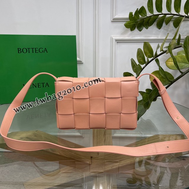 Bottega veneta高端女包 KF0017 寶緹嘉Cassette肩背女包 BV新款放大編織斜挎包  gxz1384